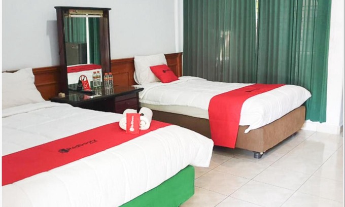 Bojonegoro Hotel | RedDoorz near Bojonegoro Train Station