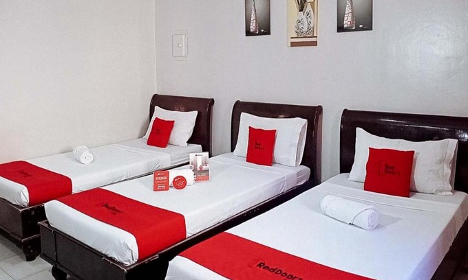Ormoc Hotel | RedDoorz near Ormoc Port Terminal