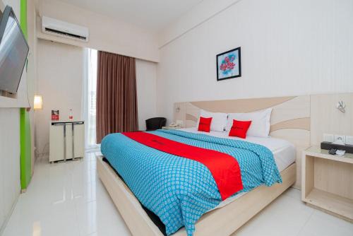 Bojonegoro Hotel | RedDoorz Premium @ Jalan Veteran Bojonegoro