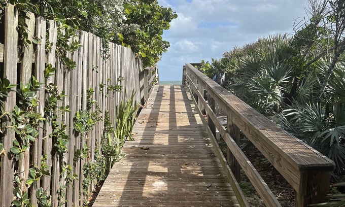 Sunnyland Beach House | REDUCED PRICE!3 BR CANAL FRONT w/river/ocean access & beach! Bring boat!