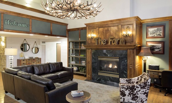 Redwood Falls Hotel | Redwood Lodge