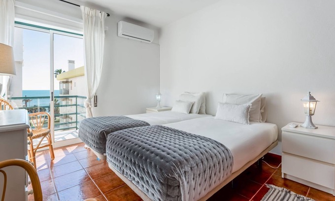 Armacao de Pera Apartment | Refúgio de Verão T1 em Armação Pêra by LovelyStay