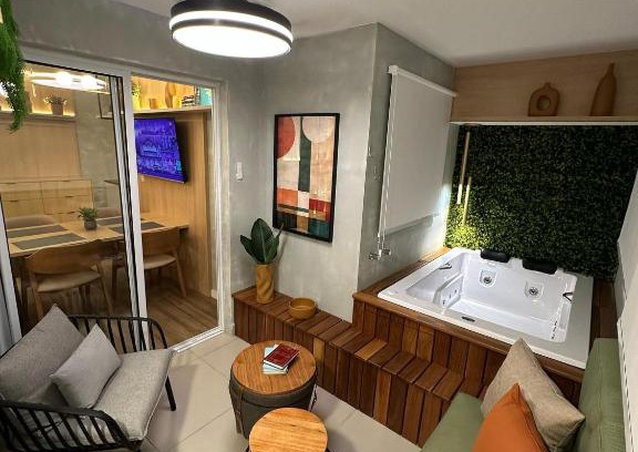 Sorocaba Apartment | Refúgio romântico com Jacuzzi só sua! Espumante de cortesia!