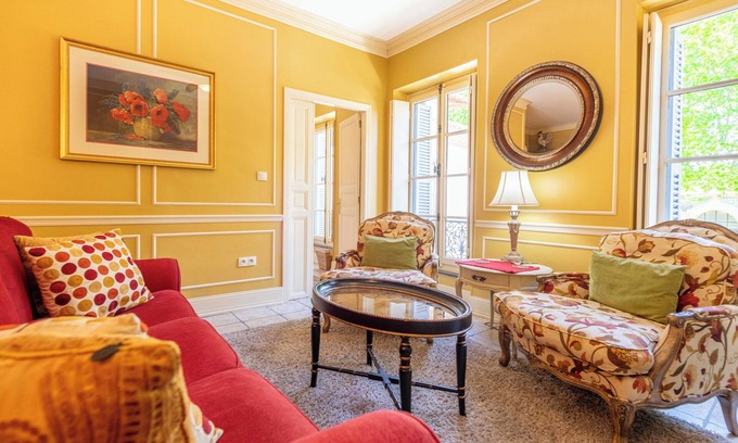 Bastide Saint-Louis Apartment | Refined apartment just a stone's throw from the Museum of Fine Arts In the heart of the lively city