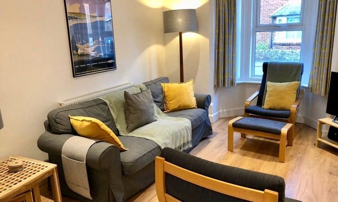 Swanage House | Refurbished house, close to the beach, quiet central location