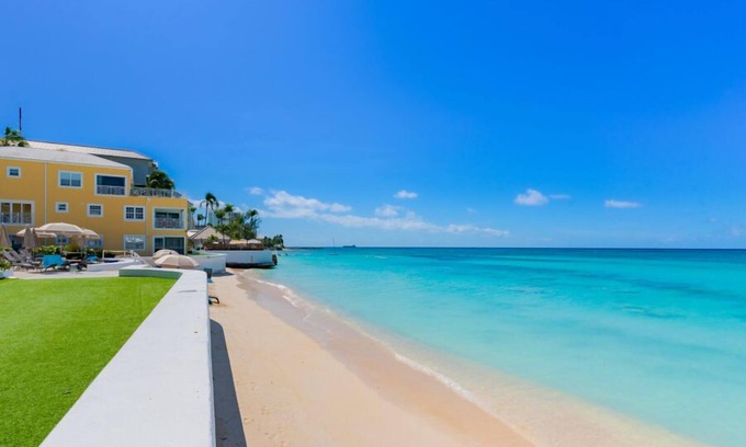 Seven Mile Beach Condo | Regal Beach Club 223 - Amazing location on 7 Mile Beach - walk to everything!