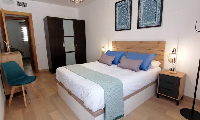La Zubia Apartment | Relax & Home, Apartment with terrace and parking