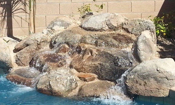 East Mesa House | Relax in a Spacious 4 BDR home with an open floor plan, private pool and hot tub