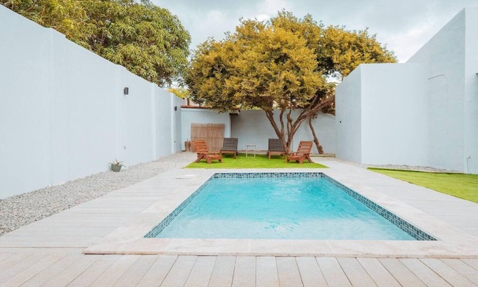 Oranjestad House | Relax in this peaceful and private 3-bedroom villa with a pool, located just minutes from the airpor