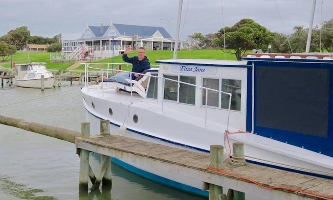 Nangkita Boat Rental | Relax on board with WIFI Chromecast plus breakfast provisions