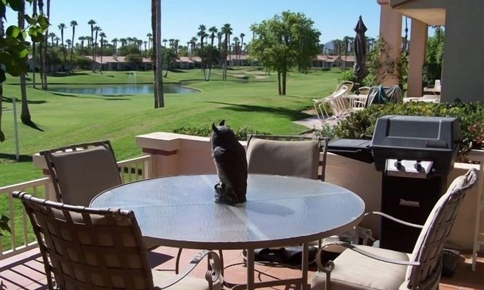 Palm Desert Condo | Relax with friends and family in this comfortable home.
