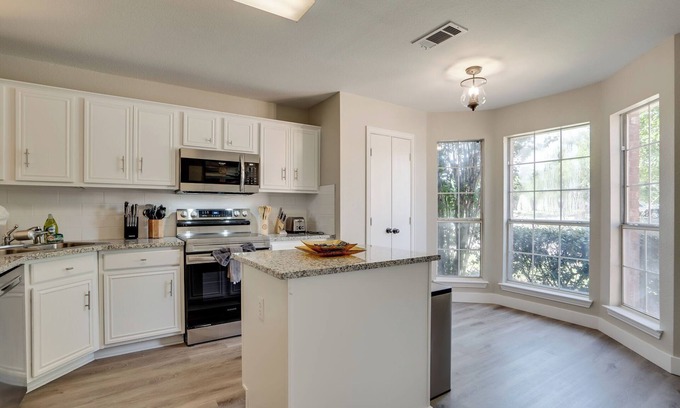 Little Elm House | Relax with the whole family at this peaceful place to stay.