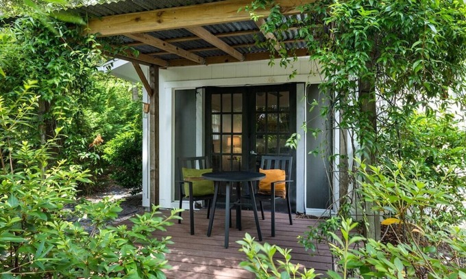 Wilmington Apartment | Relaxed Garden - 4 miles to Beach!