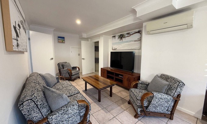 Gerringong Apartment | Relaxed guest house near Werri Beach