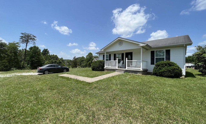 Beattyville House | Relaxing 2 bedroom home minutes away from PMRP