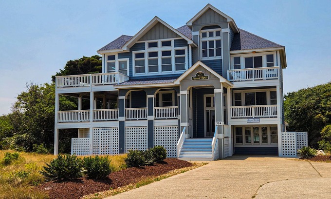 Pine Island House | Relaxing 6BR Dog Friendly | Private Pool | Hot Tub