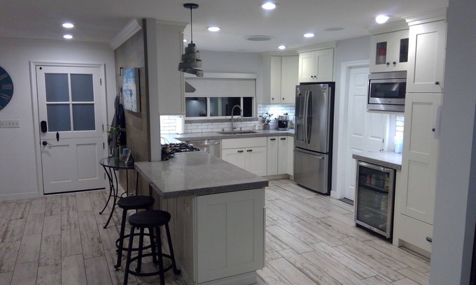 Huntington Beach House | Relaxing Beach Home 2BD/1BA + Spa/Pool