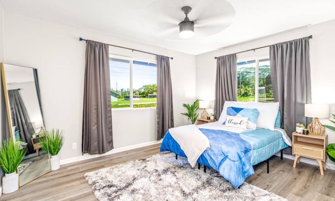 Keaau House | Relaxing Getaway with Lush Garden Views