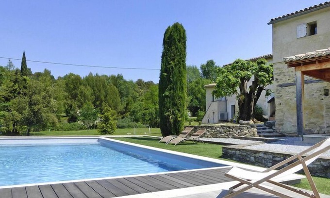 Malaucene Apartment | Relaxing Home Near Pool in Malaucène