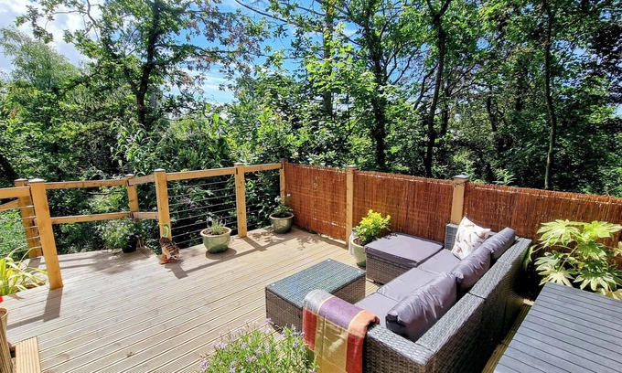 Barmouth Cabin | Relaxing, peaceful and tranquil.nDedicated Private off road parking.