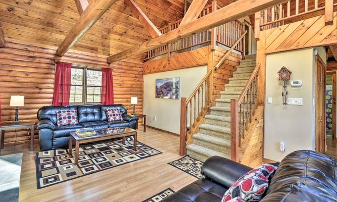 Pleasant Mount Cabin | Relaxing Rejuvenation Autumn Midweek - 35% OFF Promo!