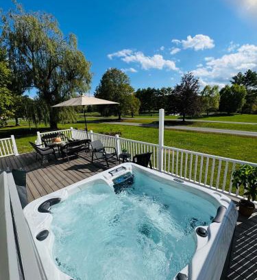 Athens House | Relaxing with Hot Tub - Pond Front & Outdoor Fire Place Upstate - Catskills