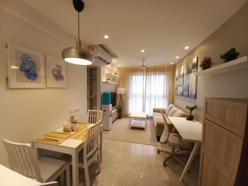 Hiranandani Gardens Hotel | RELOhomes Serviced Apartment