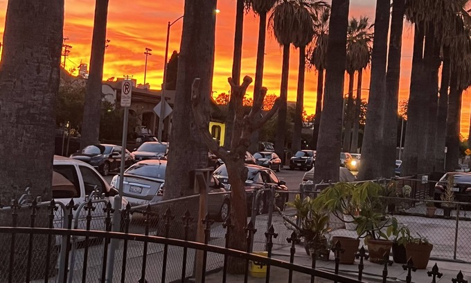 Downtown Los Angeles House | Remodeled 2 bedroom duplex centrally located!