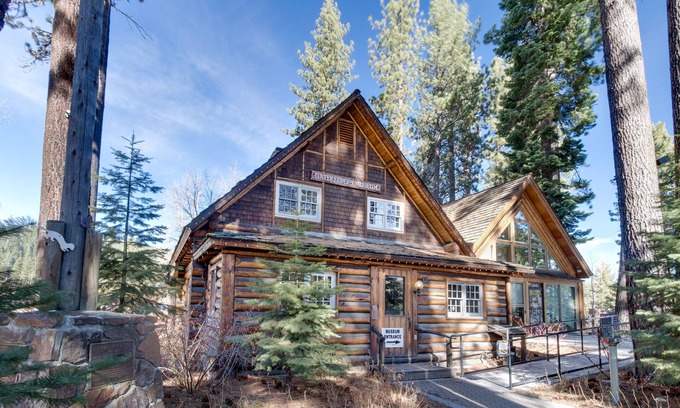 Tahoe Sierra Estates House | Remodeled family-friendly home near ski resorts & bike trails w/fireplace & deck
