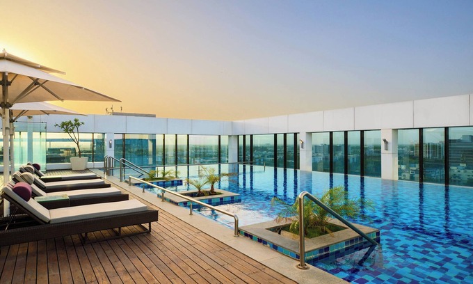 Ahmedabad Hotel | Renaissance Ahmedabad SG Highway