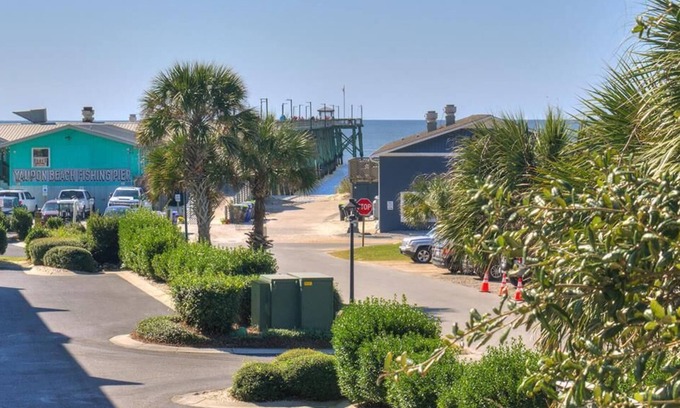Yaupon Beach House | Renovated 3BR 1BA Duplex (upper unit), Walk to Beach, Ocean View, Sleeps 6