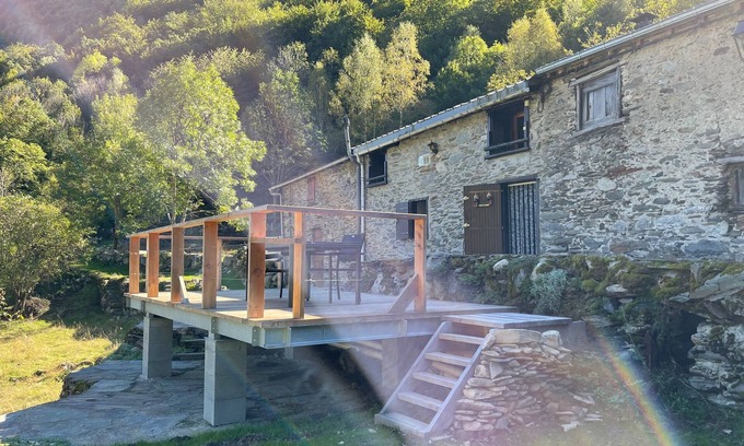 Auzat House | Renovated barn at 1000 meters altitude in the heart of the PYRENEES ARIEGEOISES