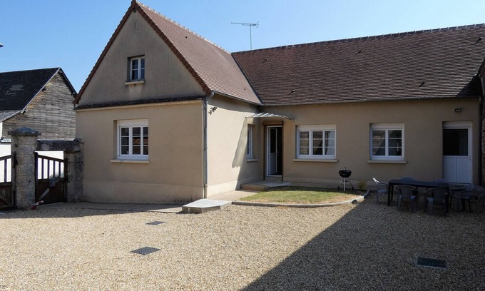 Thivars Cottage | Renovated Cottage in Charming Thivars: 3BR, Garden, Near Chartres