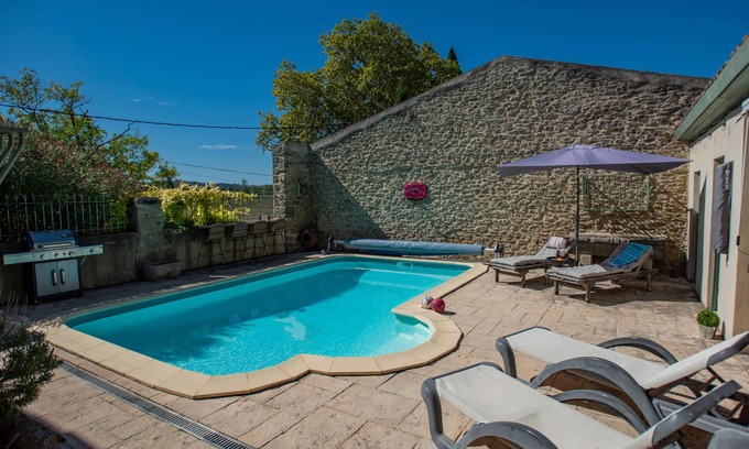Montreal House | Renovated farmhouse with private pool