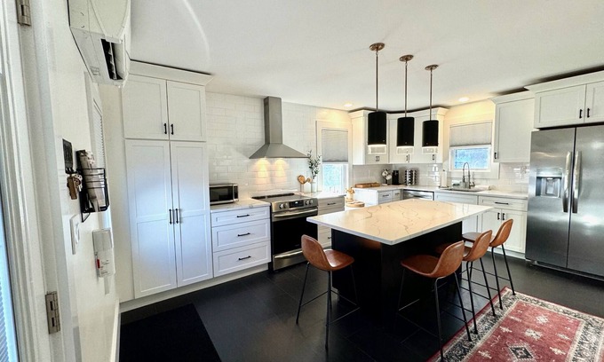 Saugerties House | Renovated Gem Near Cantine Field, HITS & Hunter