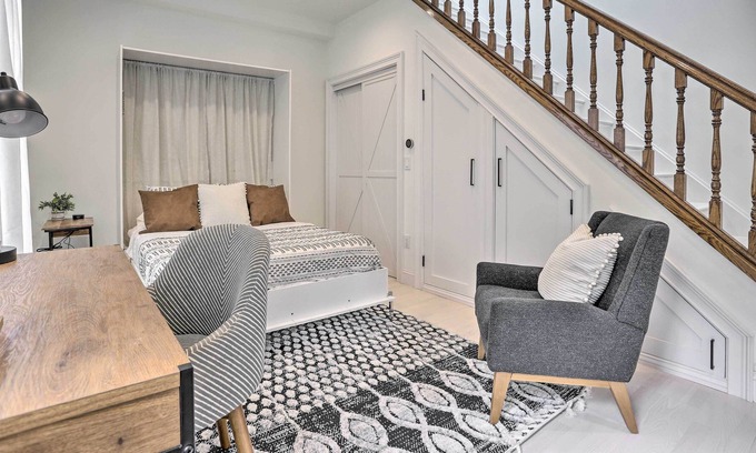 Glen Ridge Cottage | Renovated Glen Ridge Studio - WFH Friendly!
