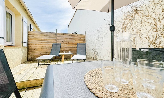 Les Sables d'Olonne Ski Chalet | Renovated house and tastefully decorated in La Chaume