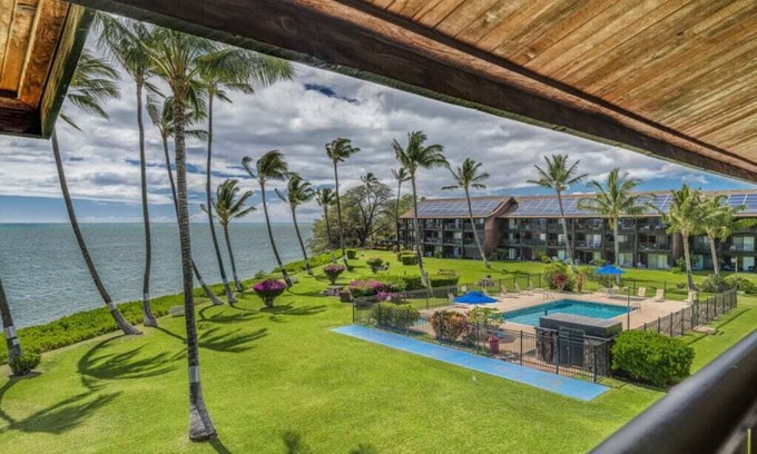 Kaunakakai Condo | Renovated OF W/Lanai and Kitchen - Molokai Shores #332