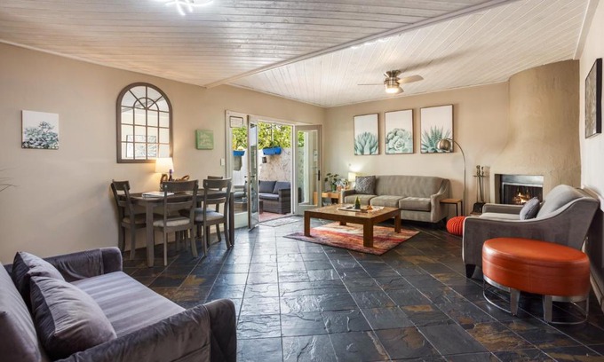 South Scottsdale Apartment | Renovated private in the heart of Old Town Scottsdale, pool & hot tub, outdoor bar & kitchen, walk to shops & bars