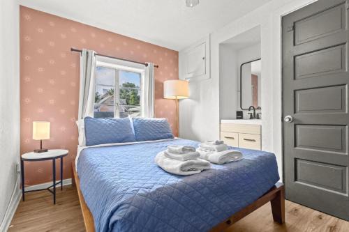 Downtown St. Petersburg Apartment | Renovated Studio in Downtown St Pete - Ideal for Young Professionals