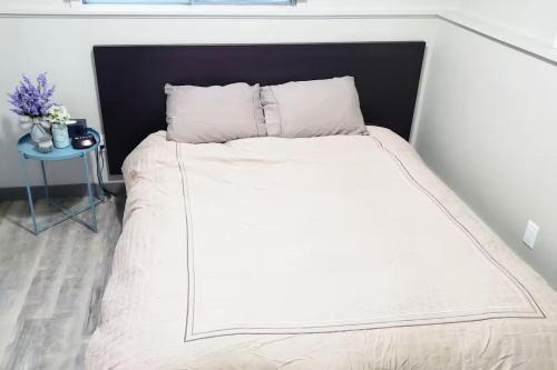 Kingsland House | Renovated with Modern and Farmhouse Decor 5