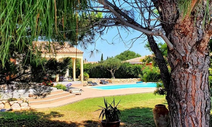 La Palme Villa | rent house with swimming pool near the sea