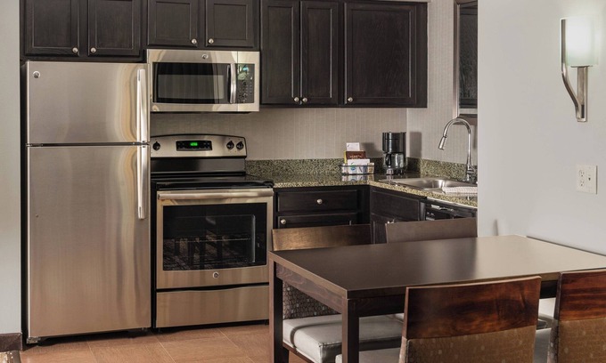 Franklin Hotel | Residence Inn by Marriott Boston-Franklin