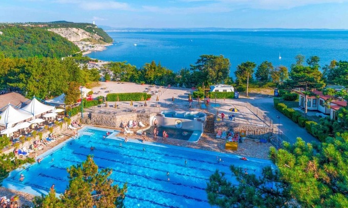 Sistiana Apartment | Residence Mare Azzurro Apartment Falesie for 6 persons