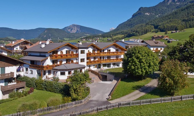 Kastelruth Apartment | Residence Viktoria