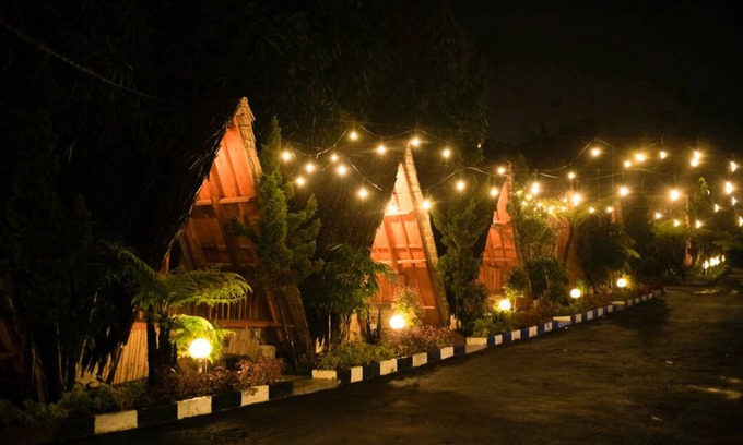 Ciater Villa | Resort bernuansa alam dengan kolam renang pribadi !