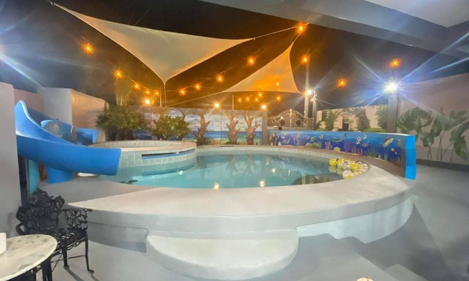 Calamba House | Resort De Laguna