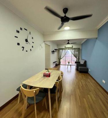 Kampung Rawa Apartment | Resort-Like & Vibrant 3 Bedrooms (6 Pax)