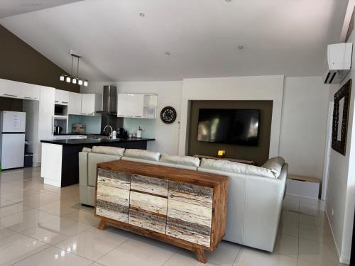 Cashmere House | Rest & Relax at The Secret Garden Getaway