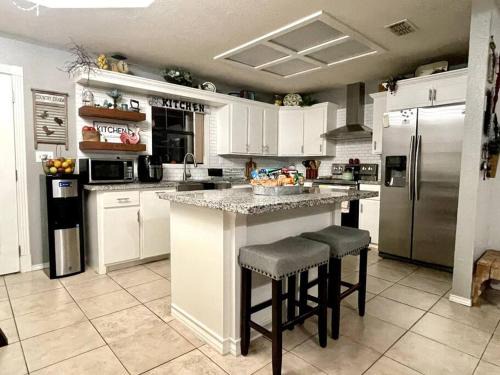 Palmview South House | Rest, Relax & enjoy the entire cozy vacational home!